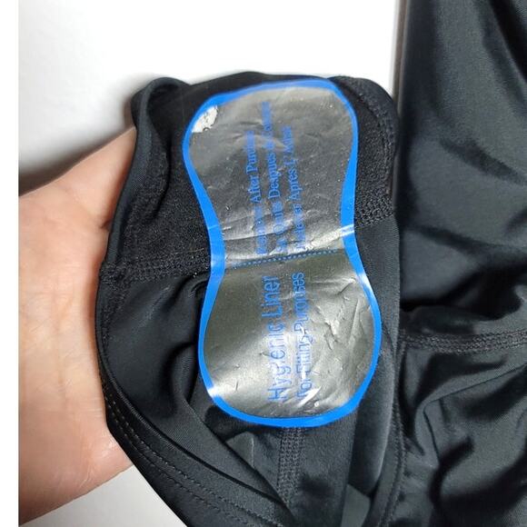 ClubSwim Solid Thin Strap One Piece Swimsuit Black 28 NEW - Picture 6 of 8